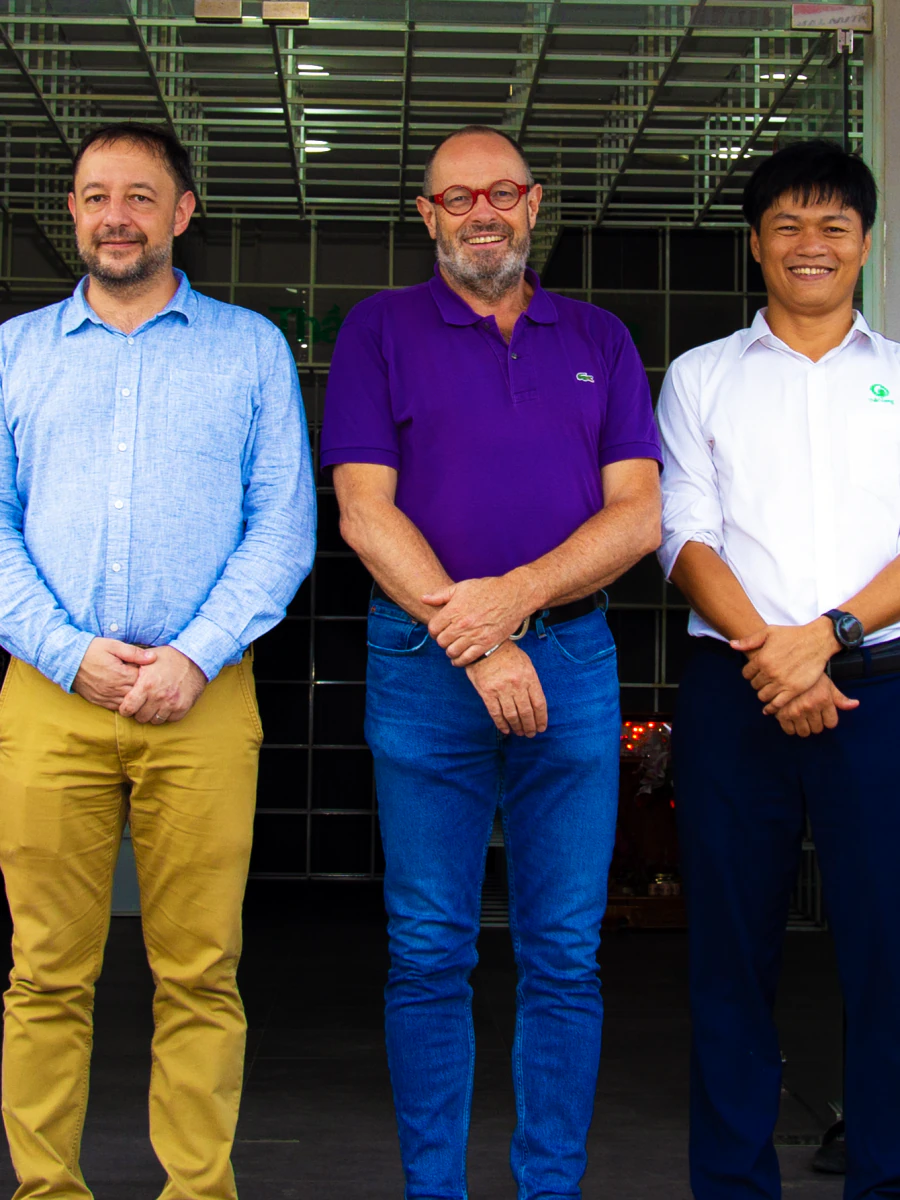 Lallemand leadership visiting Than Vuong's GMP facility